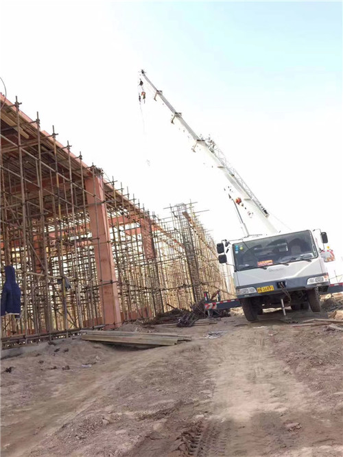 美兰区吊车作业的安全注意事项有哪些？